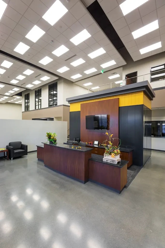 ae_urbia_sohm-1410-5219 v4 honnen_5 AE Urbia Honne Equipment Office Building Interior