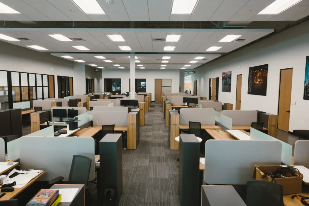 ae-urbia-architects-and-engineers-goal-zero-interior-design-office-1 AE Urbia Architects and Engineers Goal Zero Office and Warehouse Interior Design