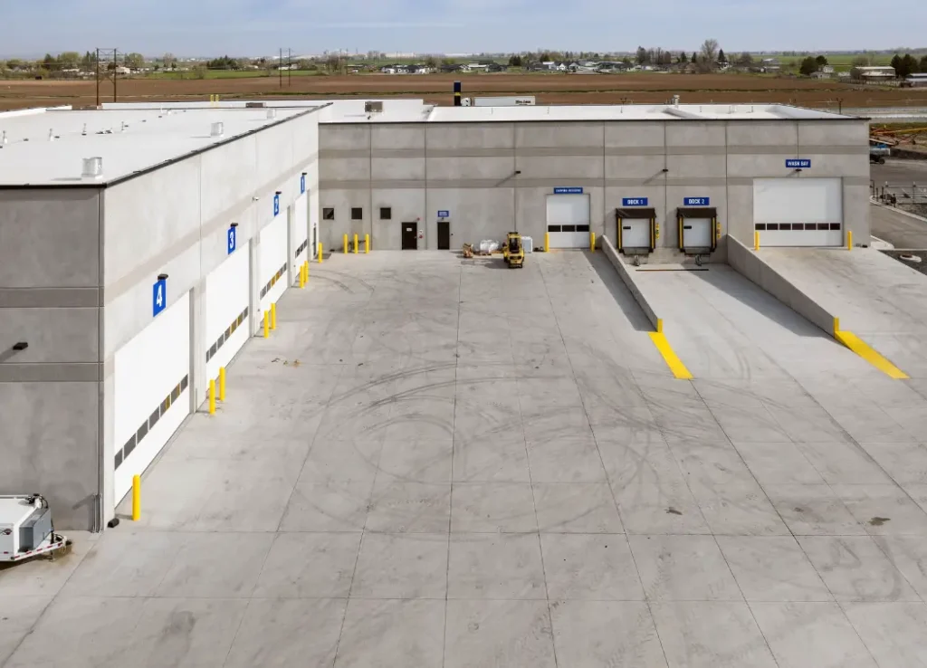 ae-urbia-intermountain-new-holland-office-warehouse-9 AE Urbia Architects and Engineers Intermountain New Holland Office and Warehouse