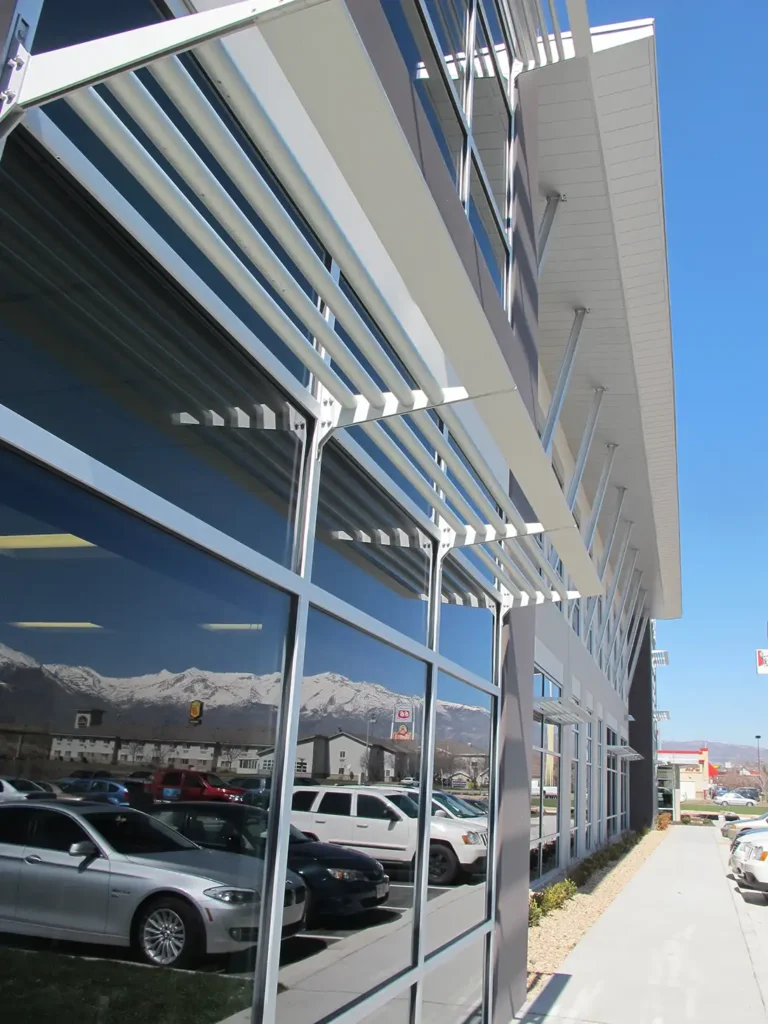 ae_urbia_blender bottle 4_4 AE Urbia Architects and Engineers Blender Bottle Office and Warehouse