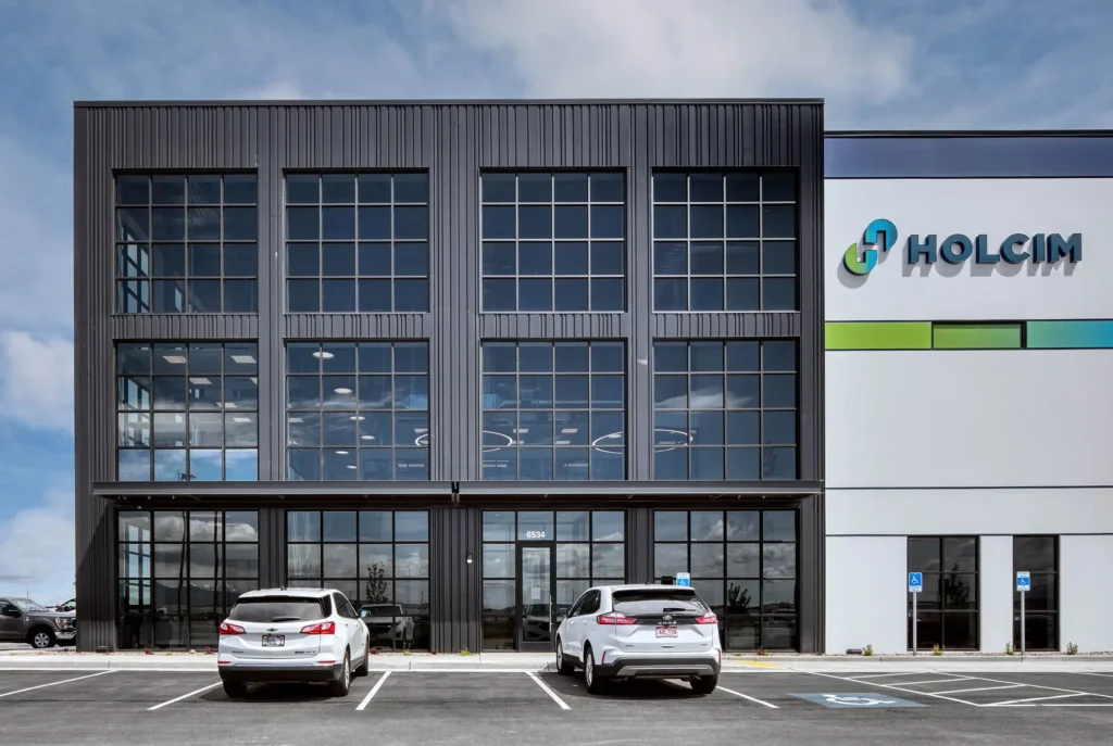 ae_urbia_cc7_2i5a2929_blakely_dn_9 AE Urbia Architects and Engineers Copper Crossing 7 Office and Warehouse