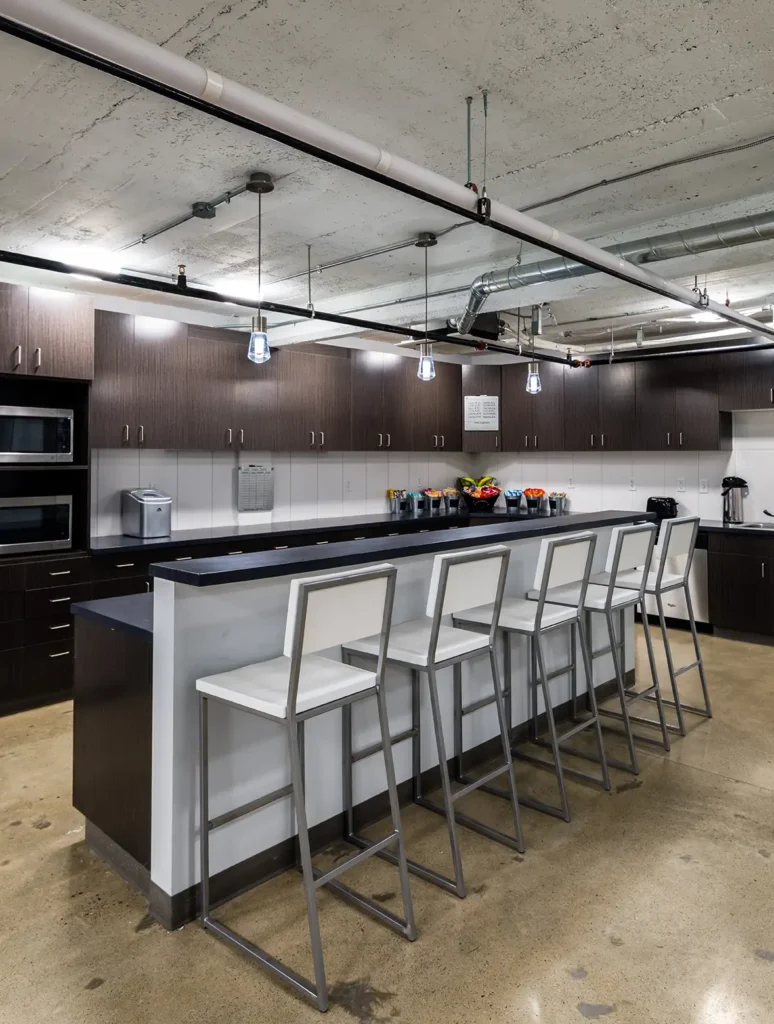 ae_urbia__dsc9288-edit_3 AE Urbia Architects & Engineers Superior Air Handling Office Interior