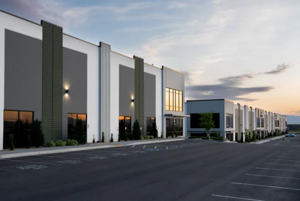 AE Urbia Architects & Engineers Call Commercial Center
