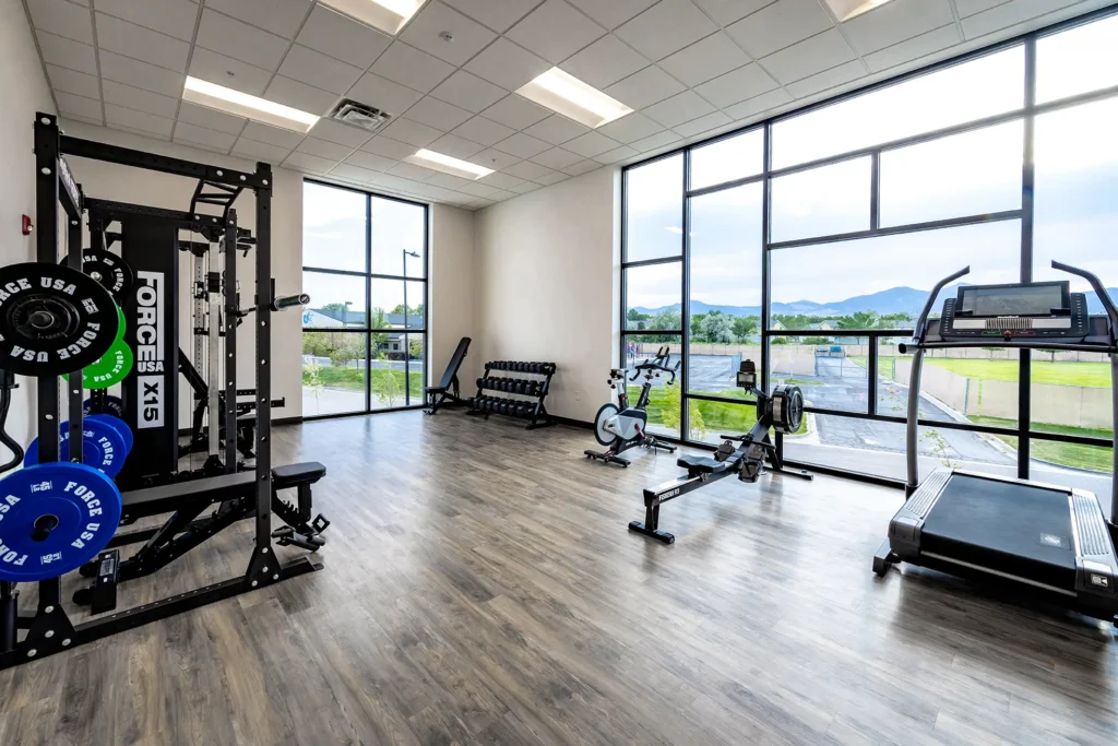 ae_urbia_r5ii0112_3 AE Urbia Architects & Engineers Mountview Building Supply Interior