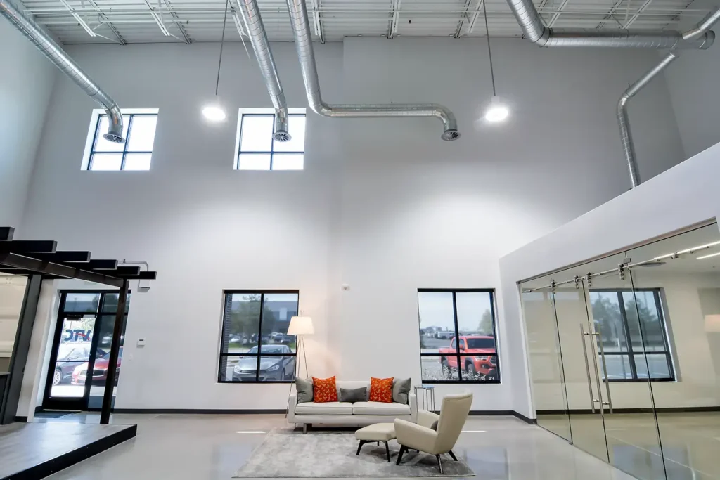 ae_urbia_vtc3288_6 AE Urbia Architects & Engineers Veterans Trading Company Office Interior