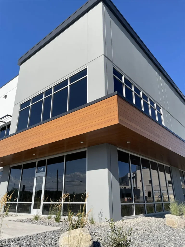 ae-urbia-architects-and-engineers-blacksmith-fork-landing-buildings-5