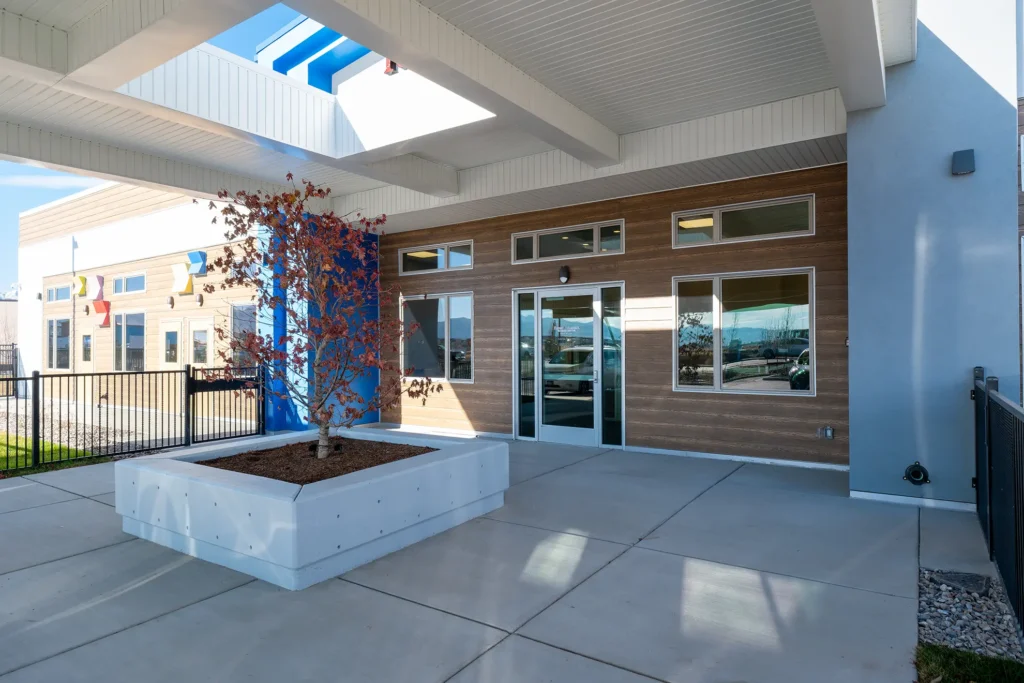 ae-urbia-architects-and-engineers-kiddie-academy-exterior-4 AE Urbia Architects and Engineers Kiddie Academy Exterior