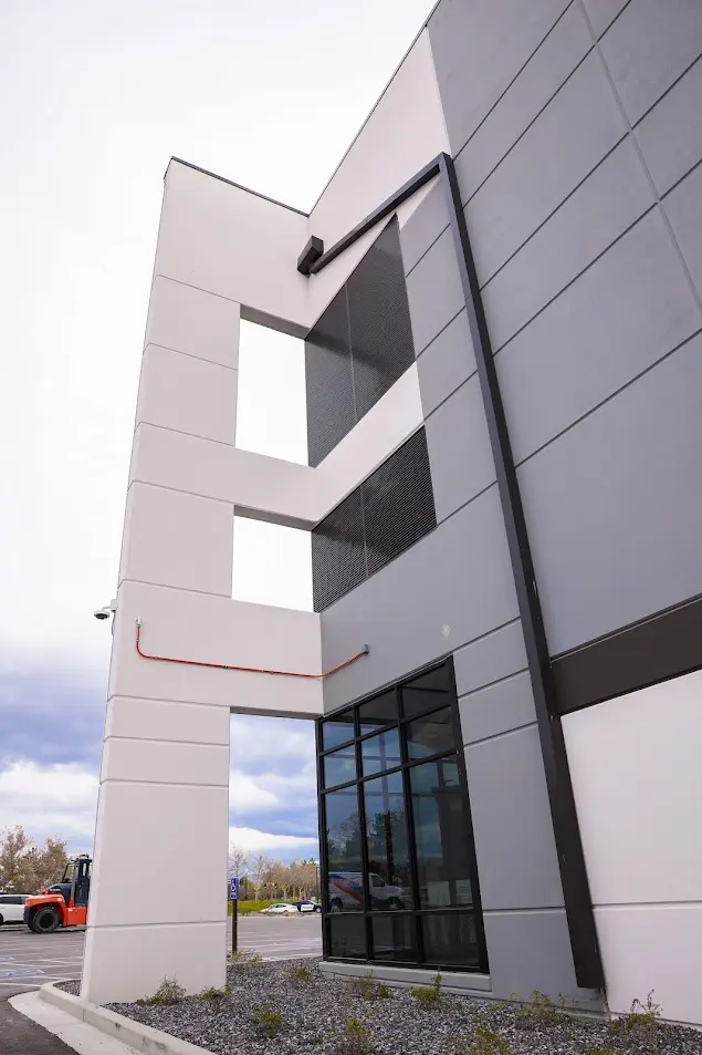 ae-urbia-architects-and-engineers-nusano-industrial-building-4 AE Urbia Architects and Engineers Nusano Industrial Building