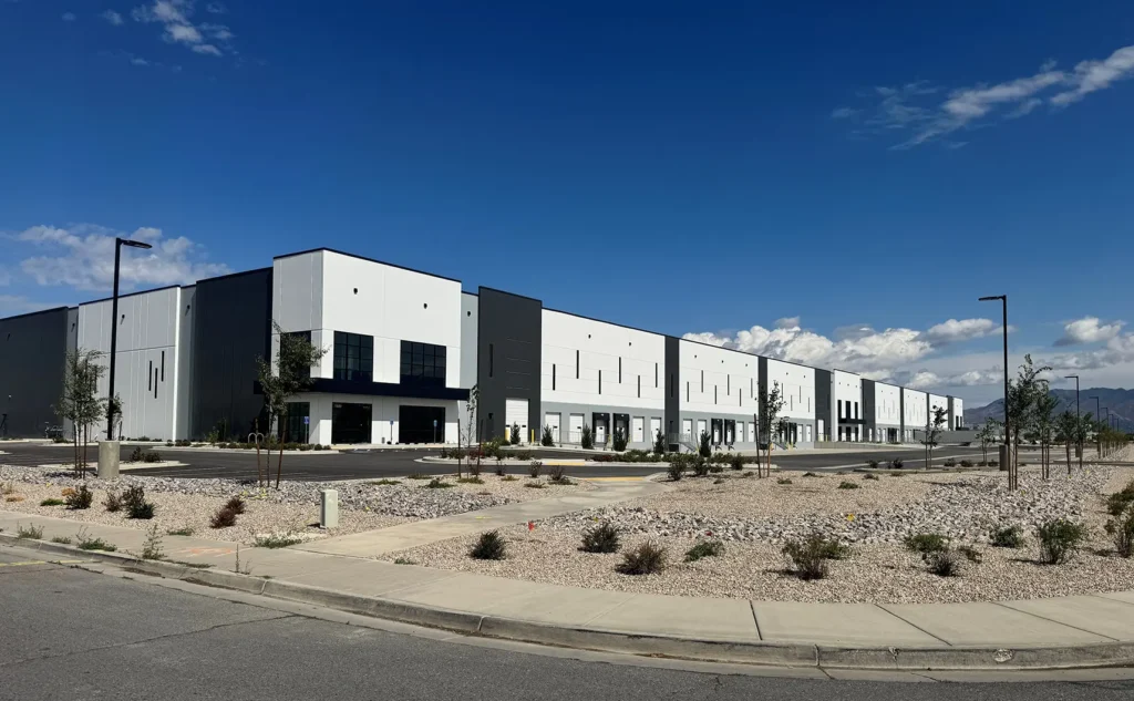 ae-urbia-oc-tanner-distribution-center-3 AE Ubria O.C. Tanner Distribution Center