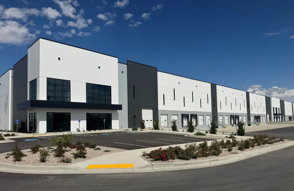 ae-urbia-oc-tanner-distribution-center-5 AE Ubria O.C. Tanner Distribution Center