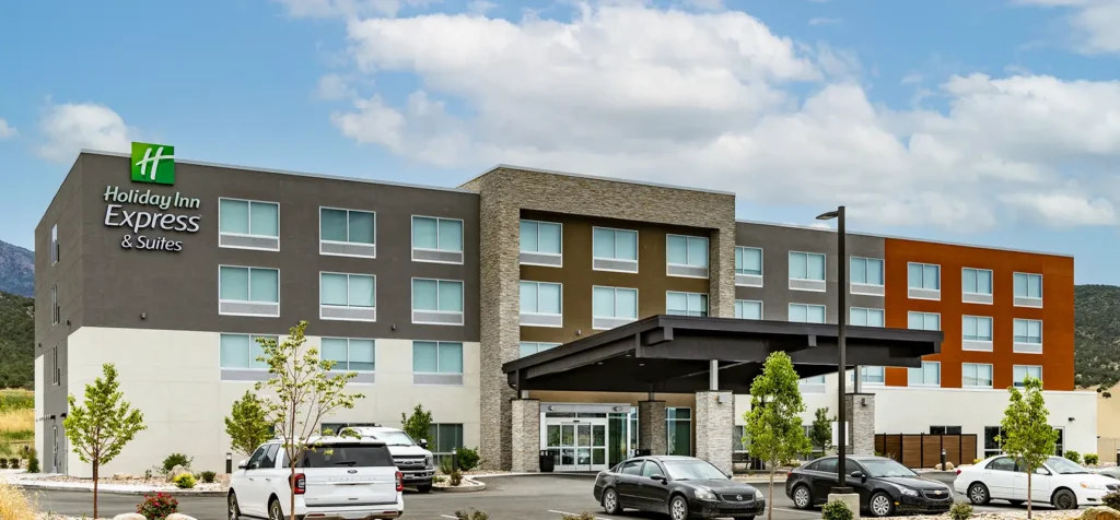 ae-ubria-holiday-inn-express AE Urbia Architects and Engineers Holiday Inn Express