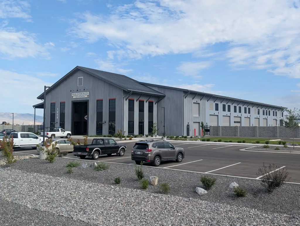 ae-urbia-ww-clyde-office-shop-4 AE Urbia Architects and Engineers WW Clyde Office and Shop
